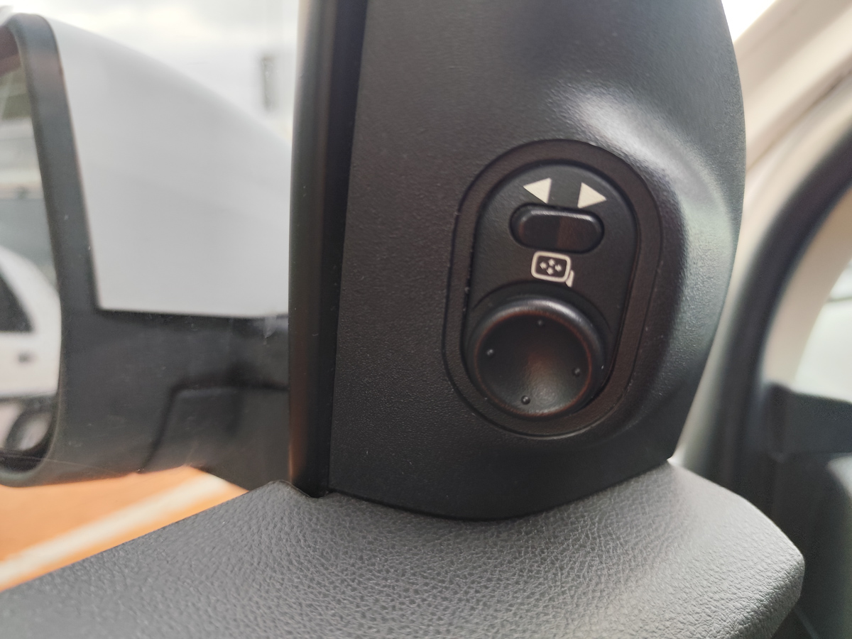 CHEVROLET ONIX LTZ 2014
