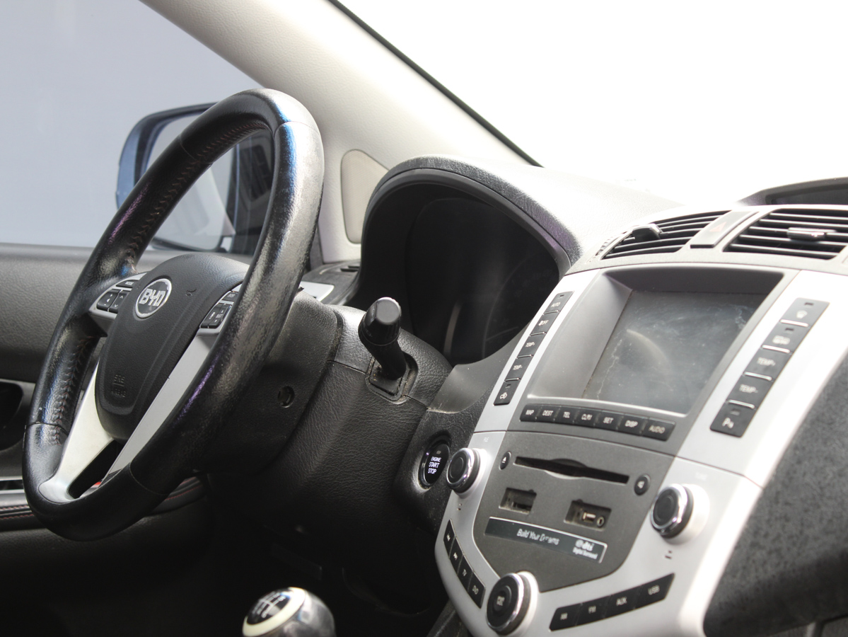 BYD S6 2015