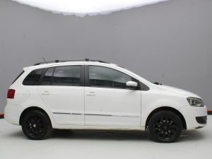 VOLKSWAGEN SURAN 2012