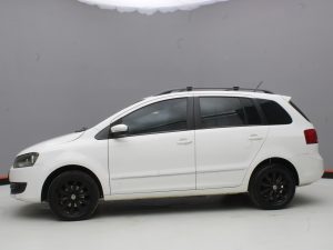 VOLKSWAGEN SURAN 2012