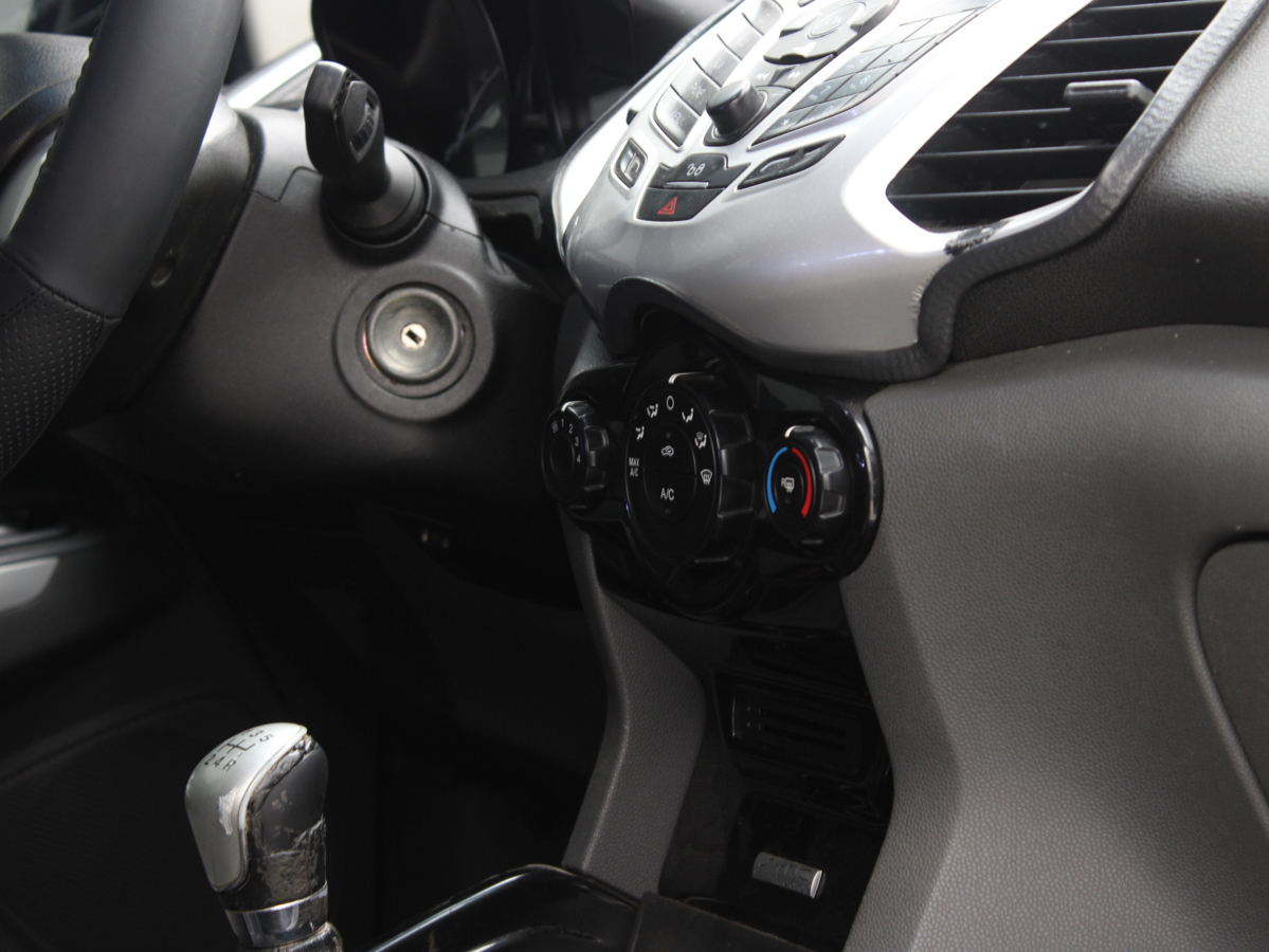 FORD ECOSPORT 2014