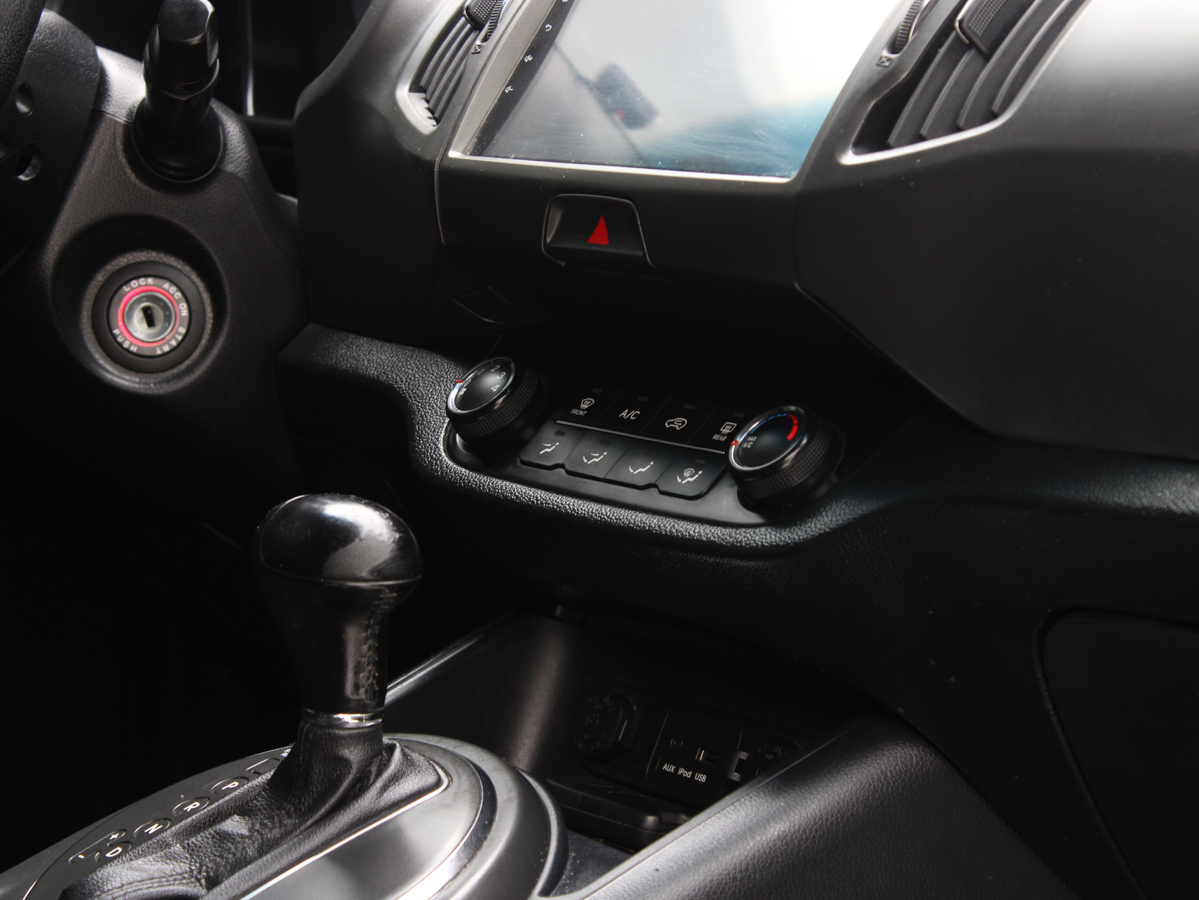 KIA SPORTAGE AT 2012