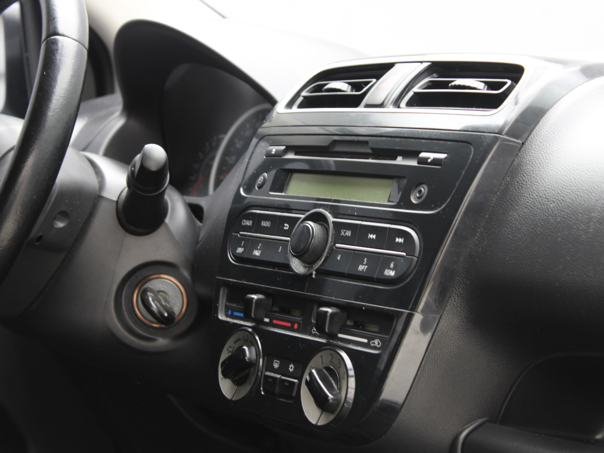 MITSUBISHI MIRAGE 2015