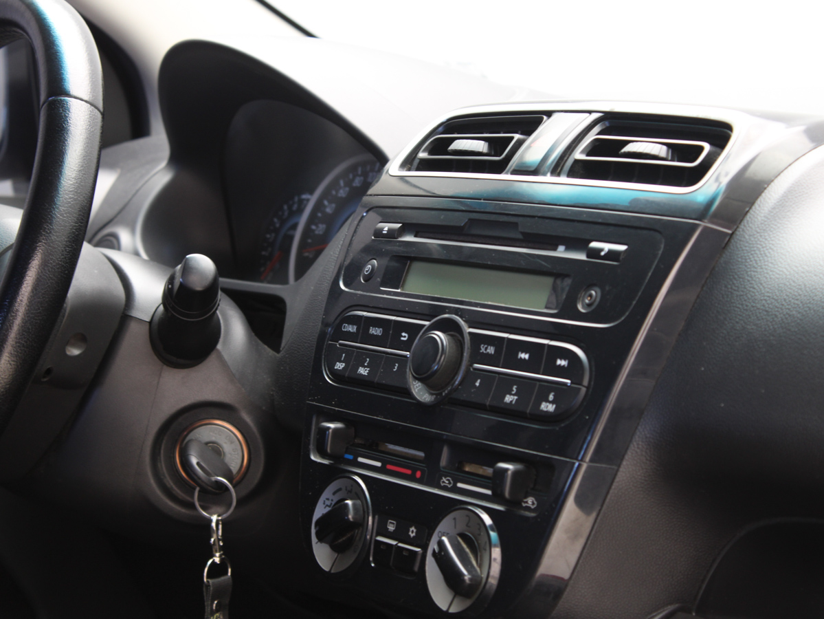 MITSUBISHI MIRAGE 2015