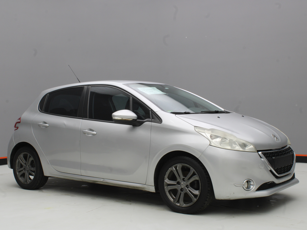 PEUGEOT 208 ACTIVE 2014