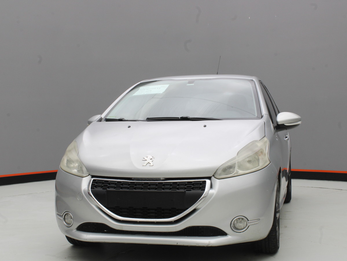 PEUGEOT 208 ACTIVE 2014
