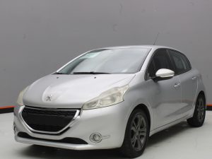 PEUGEOT 208 ACTIVE 2014