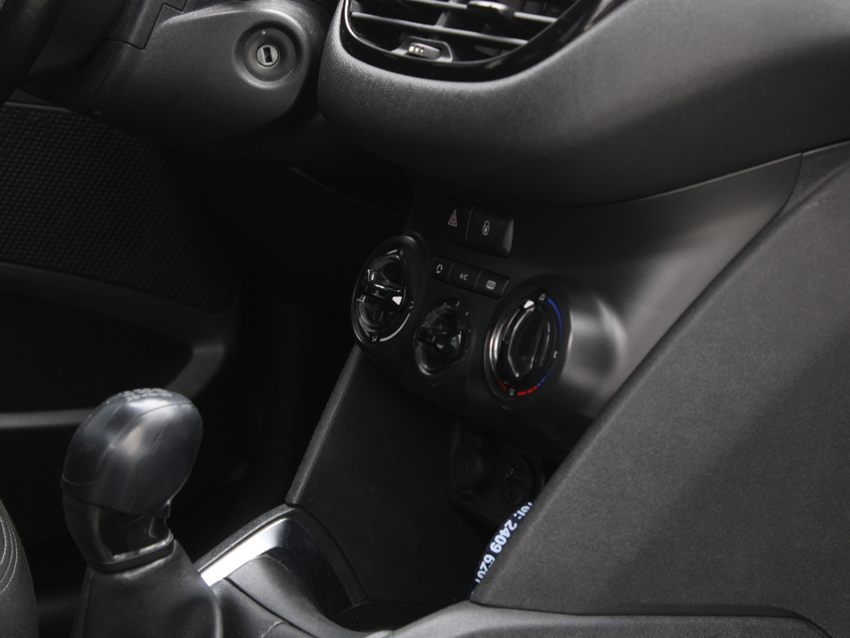 PEUGEOT 208 ACTIVE 2014