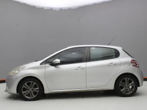 PEUGEOT 208 ACTIVE 2014