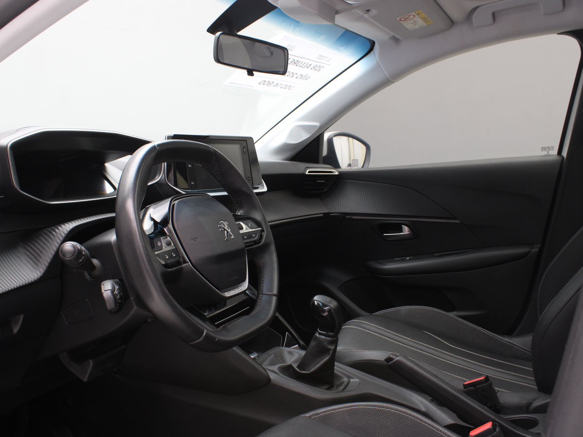 PEUGEOT 208 ALLURE 2022