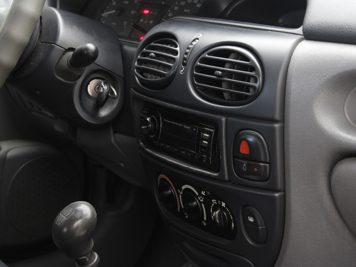 RENAULT MEGANE 2006