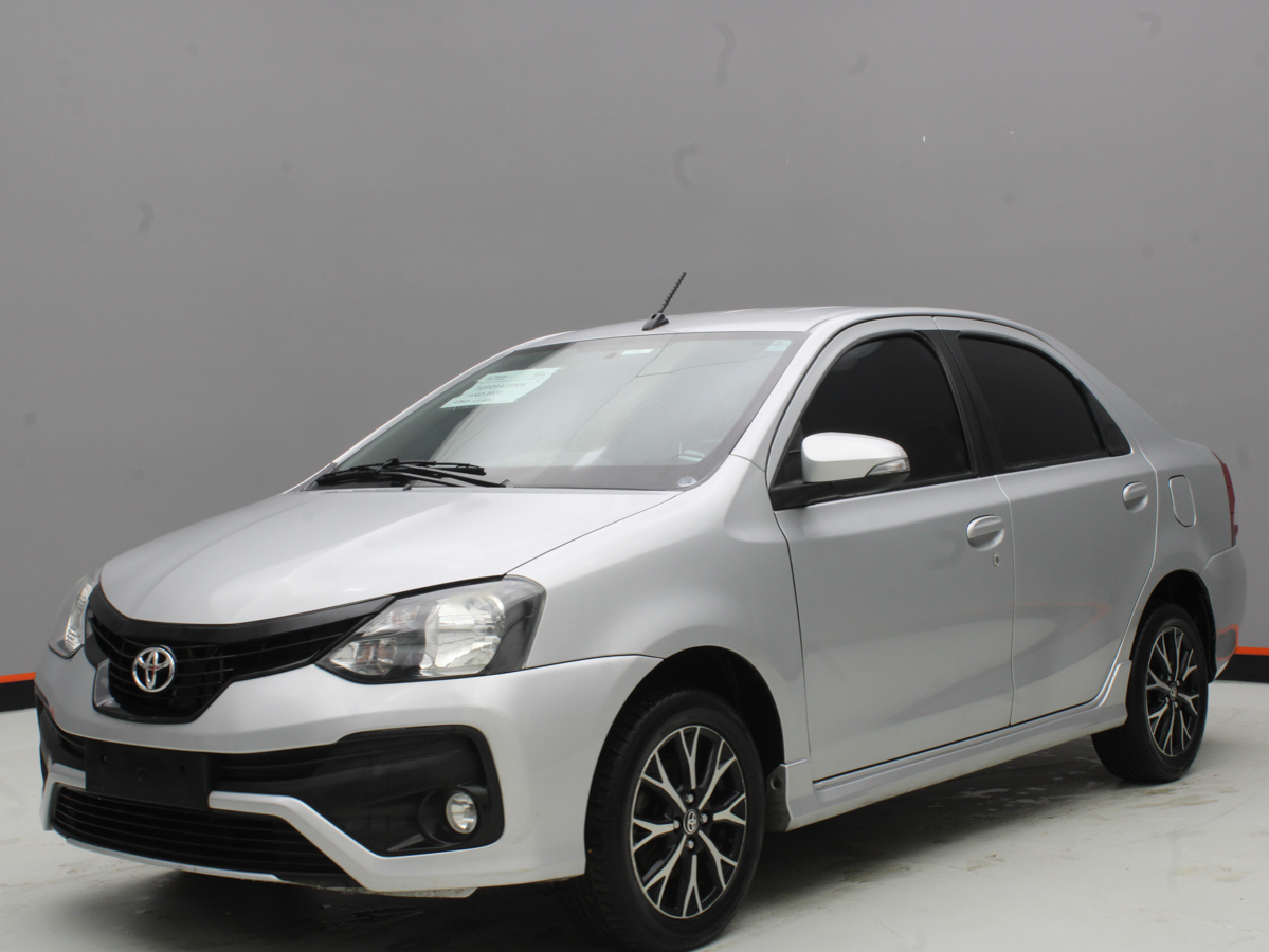 TOYOTA ETIOS XLS 2020