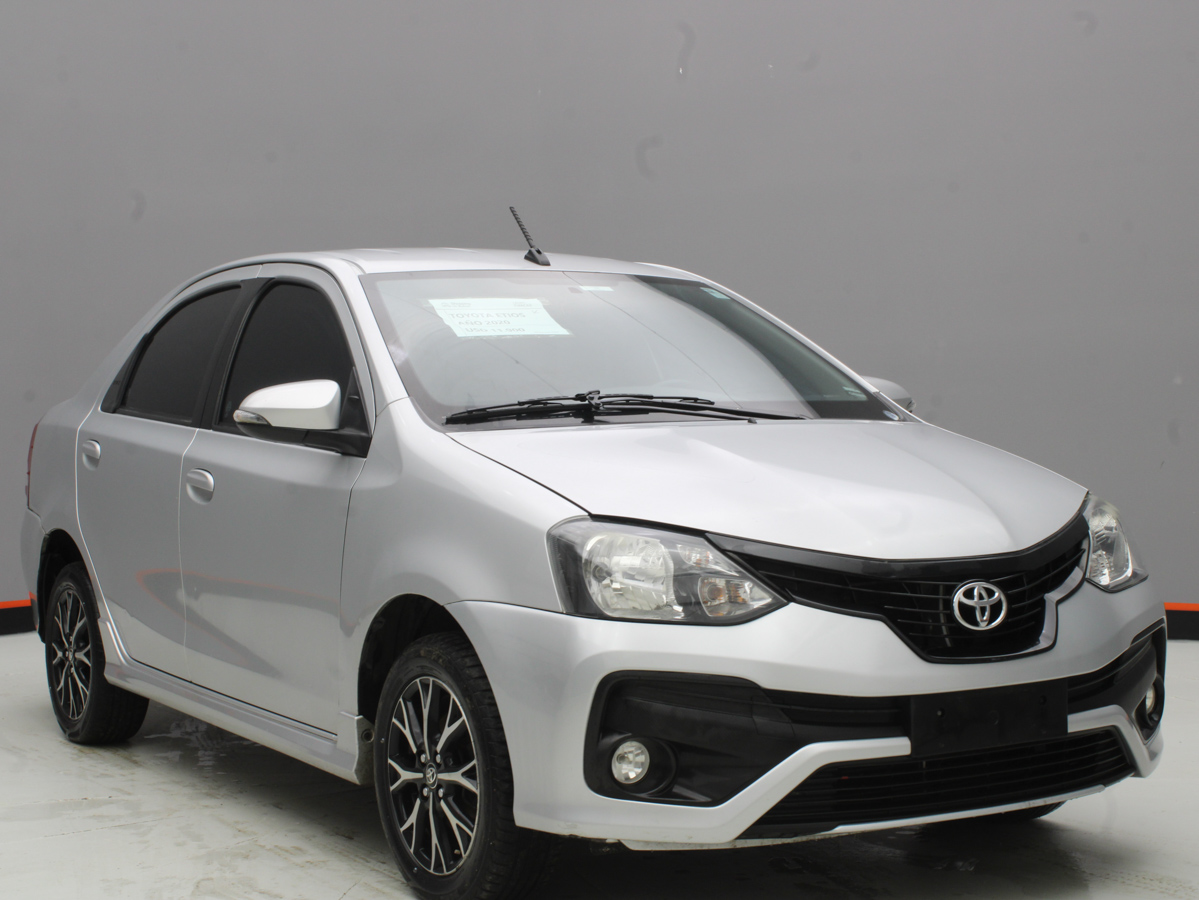 TOYOTA ETIOS XLS 2020