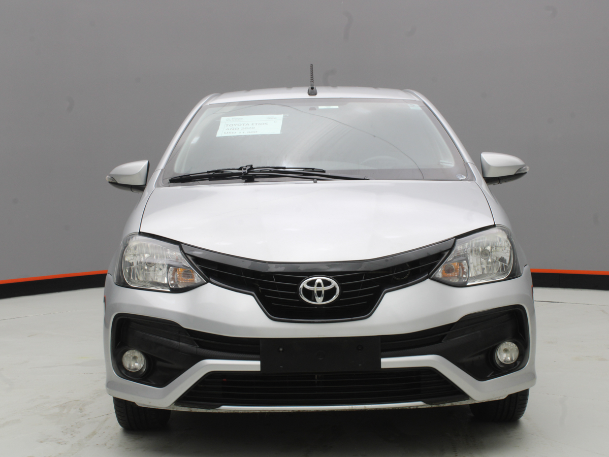 TOYOTA ETIOS XLS 2020