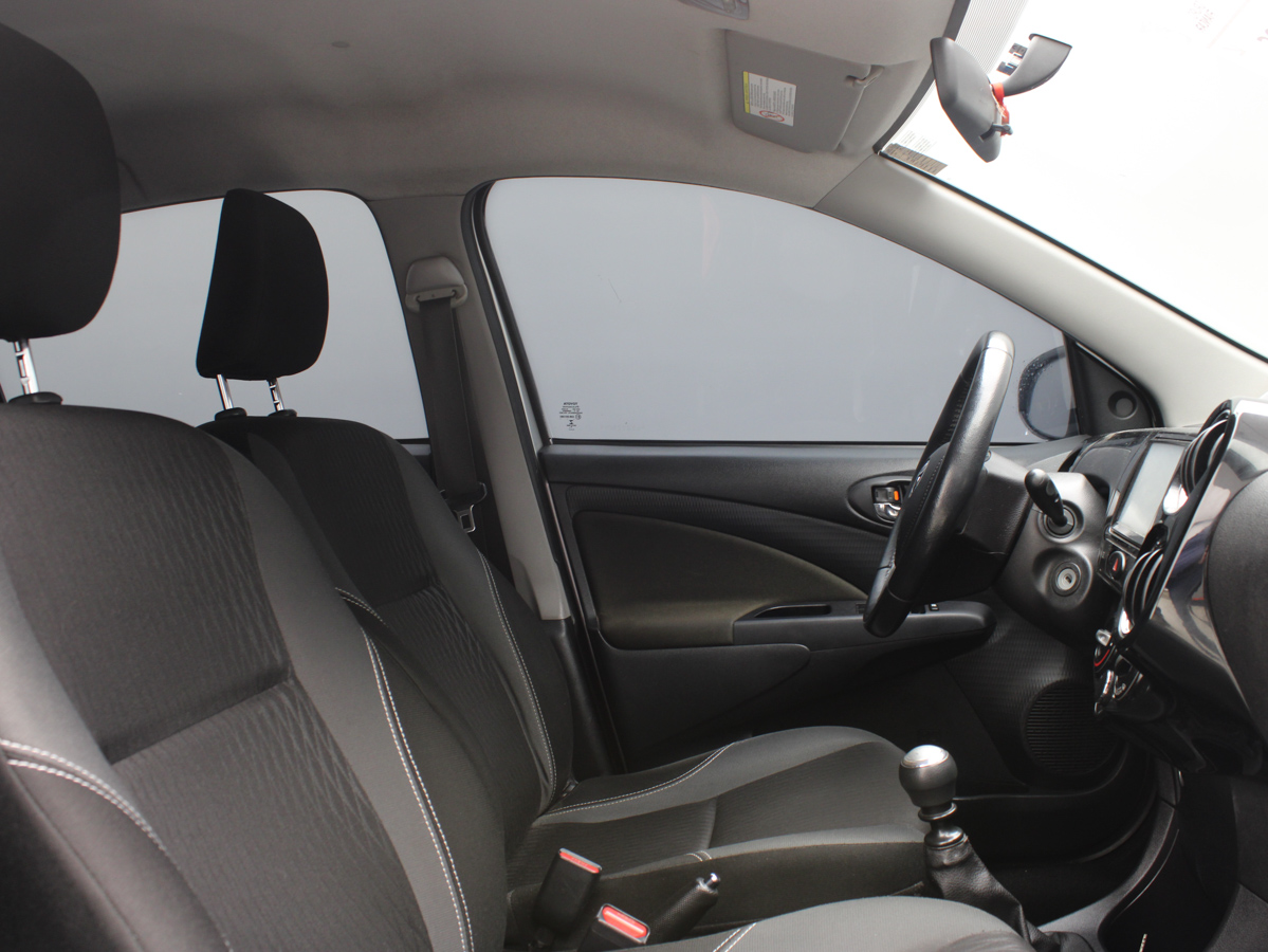 TOYOTA ETIOS XLS 2020