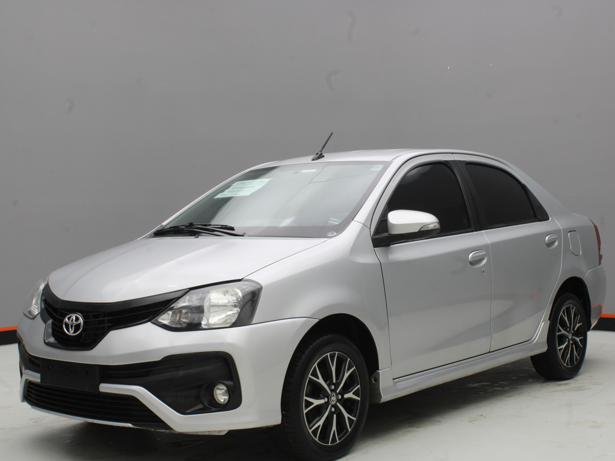 TOYOTA ETIOS XLS 2020