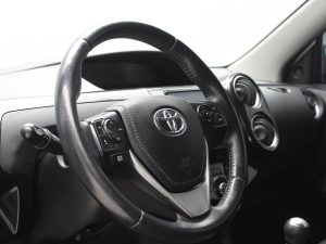 TOYOTA ETIOS XLS 2020