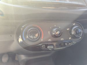 FIAT UNO ATTRACTIVE 2016