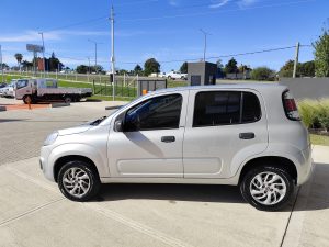 FIAT UNO ATTRACTIVE 2016