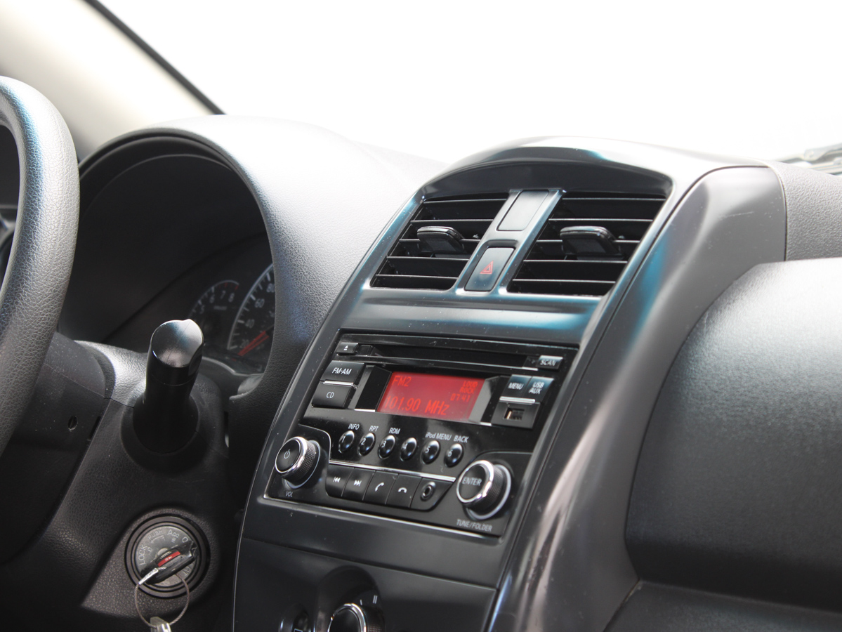 NISSAN VERSA 2018