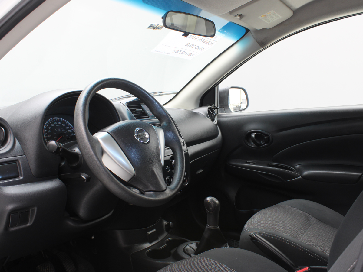 NISSAN VERSA 2018