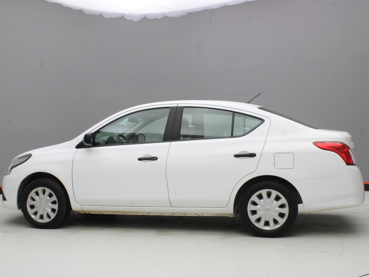 NISSAN VERSA 2018
