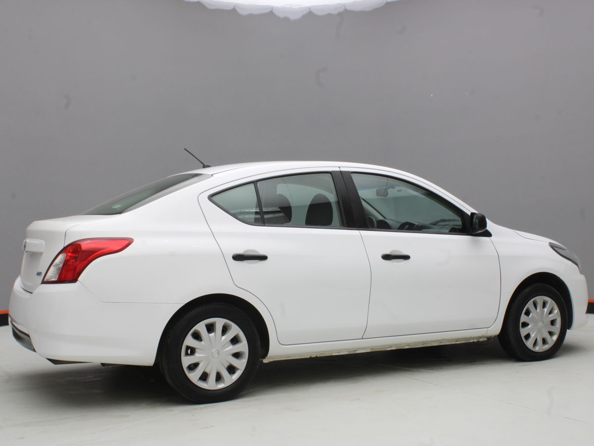 NISSAN VERSA 2018
