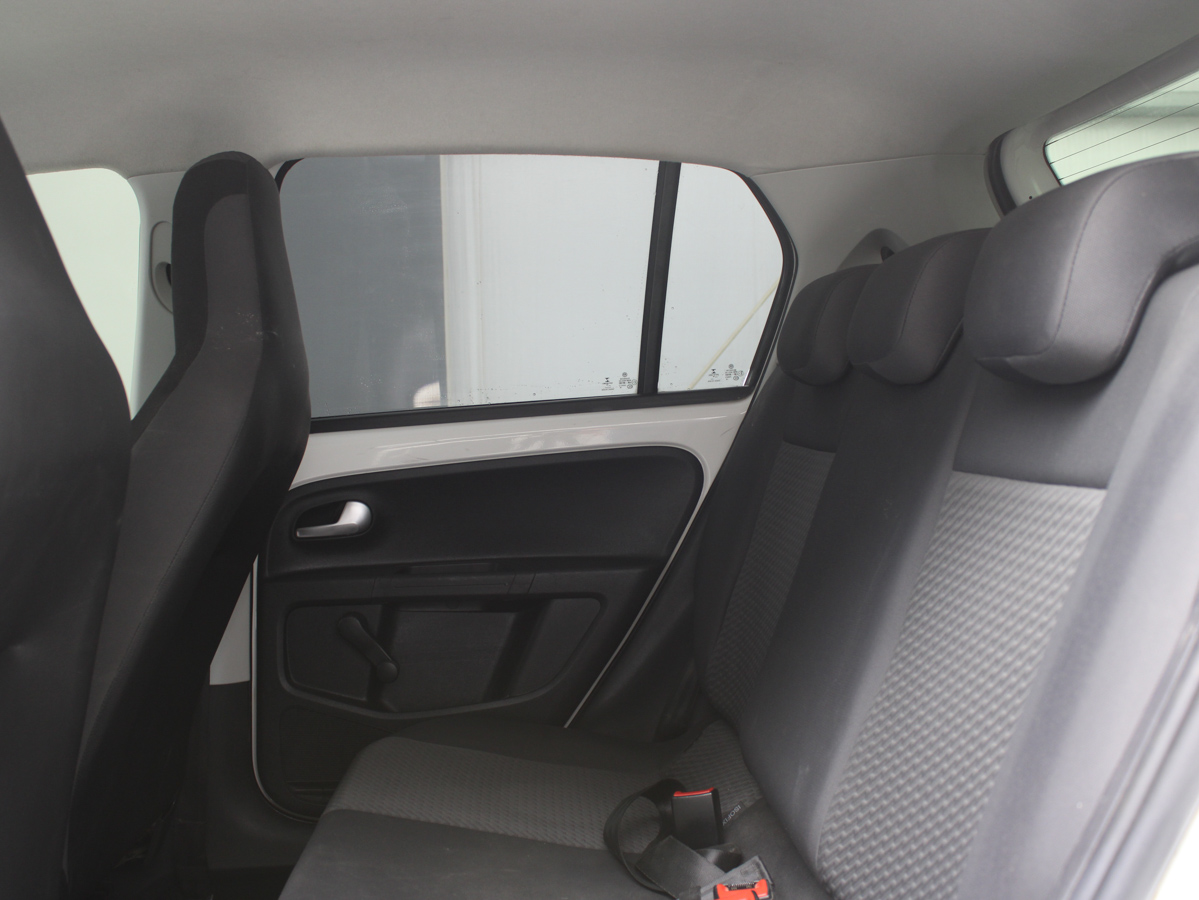 VOLKSWAGEN UP MOVE 2019