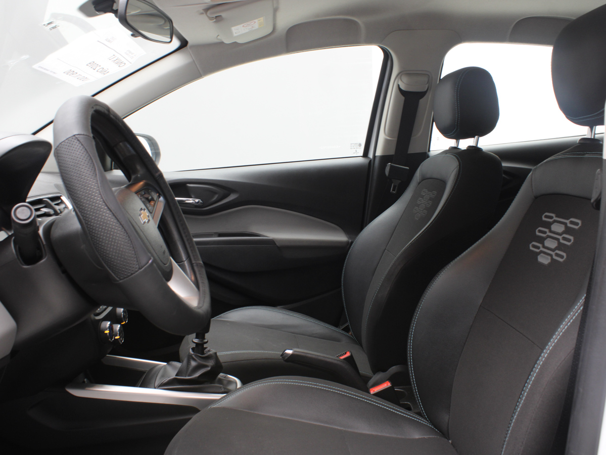 CHEVROLET ONIX LT 2019