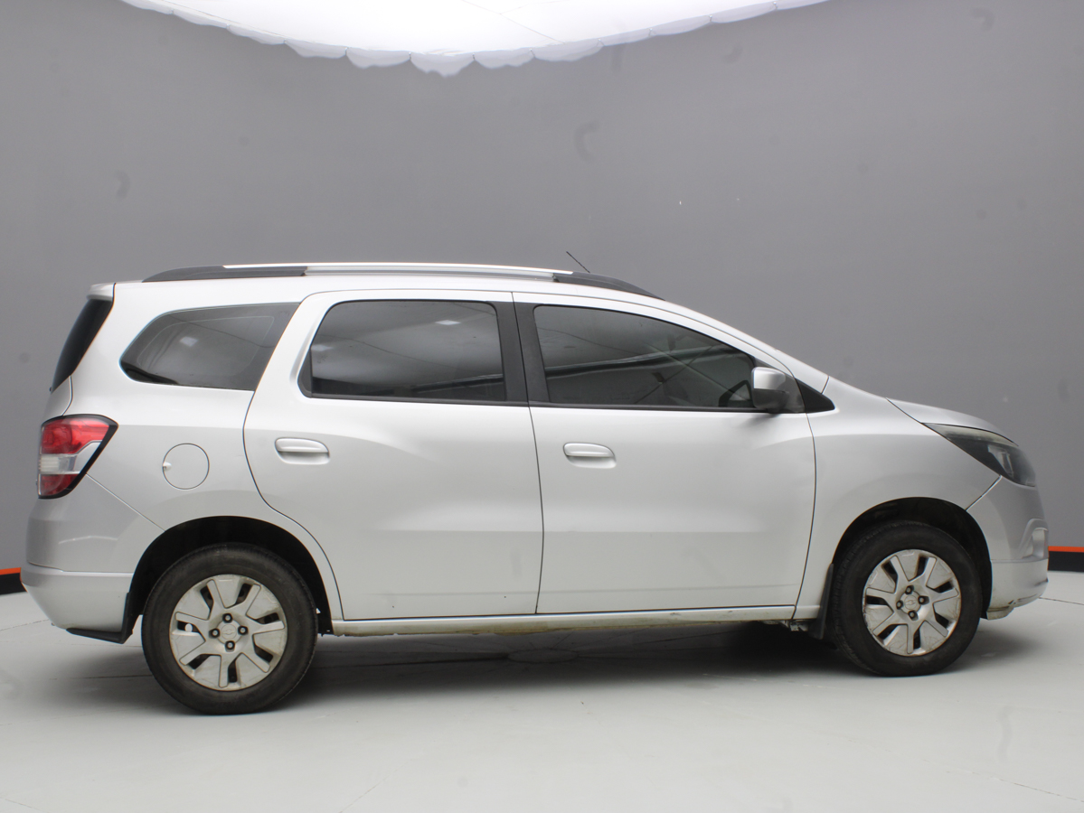 CHEVROLET SPIN LT 2016