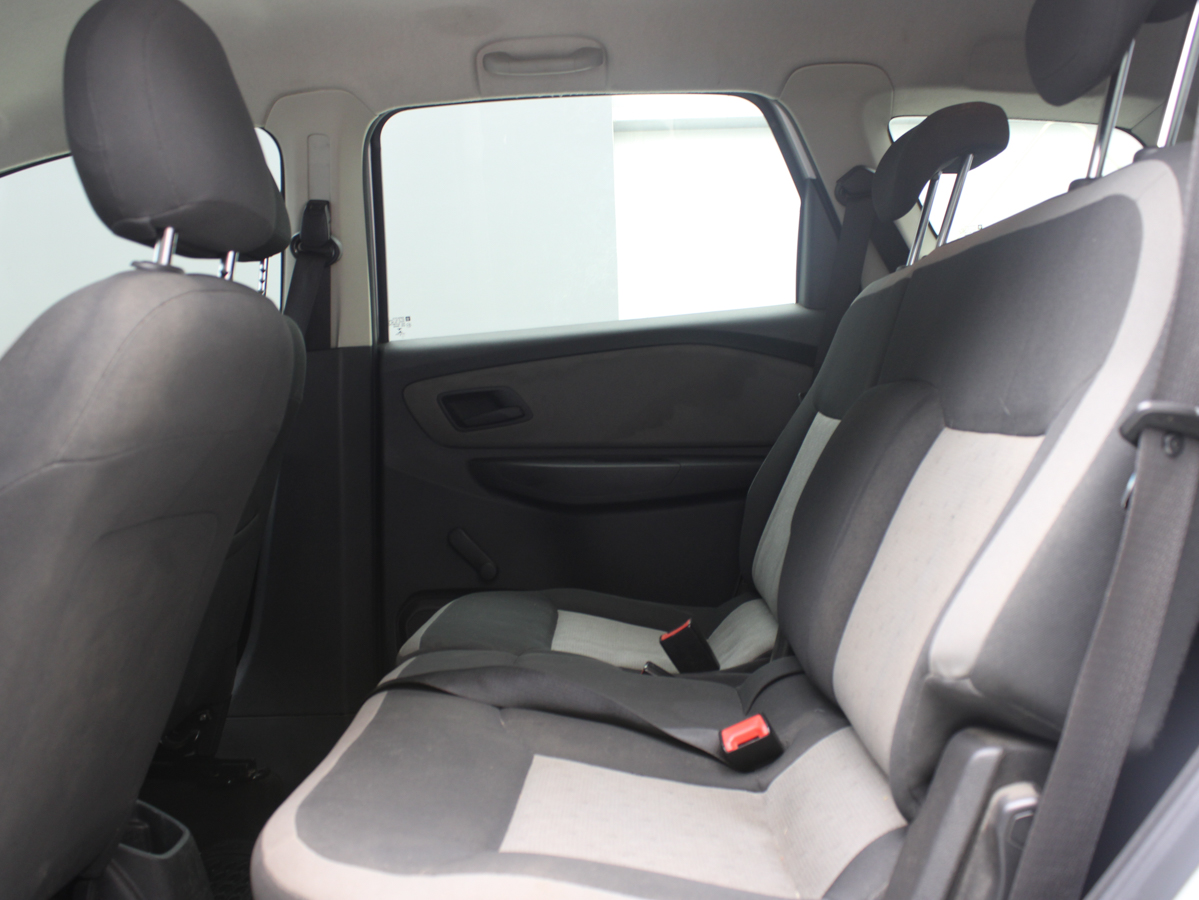 CHEVROLET SPIN LT 2016