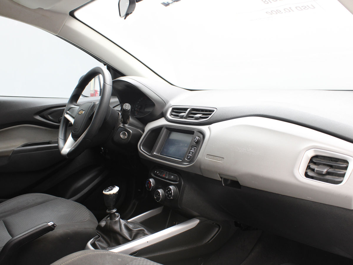CHEVROLET ONIX LT 2018