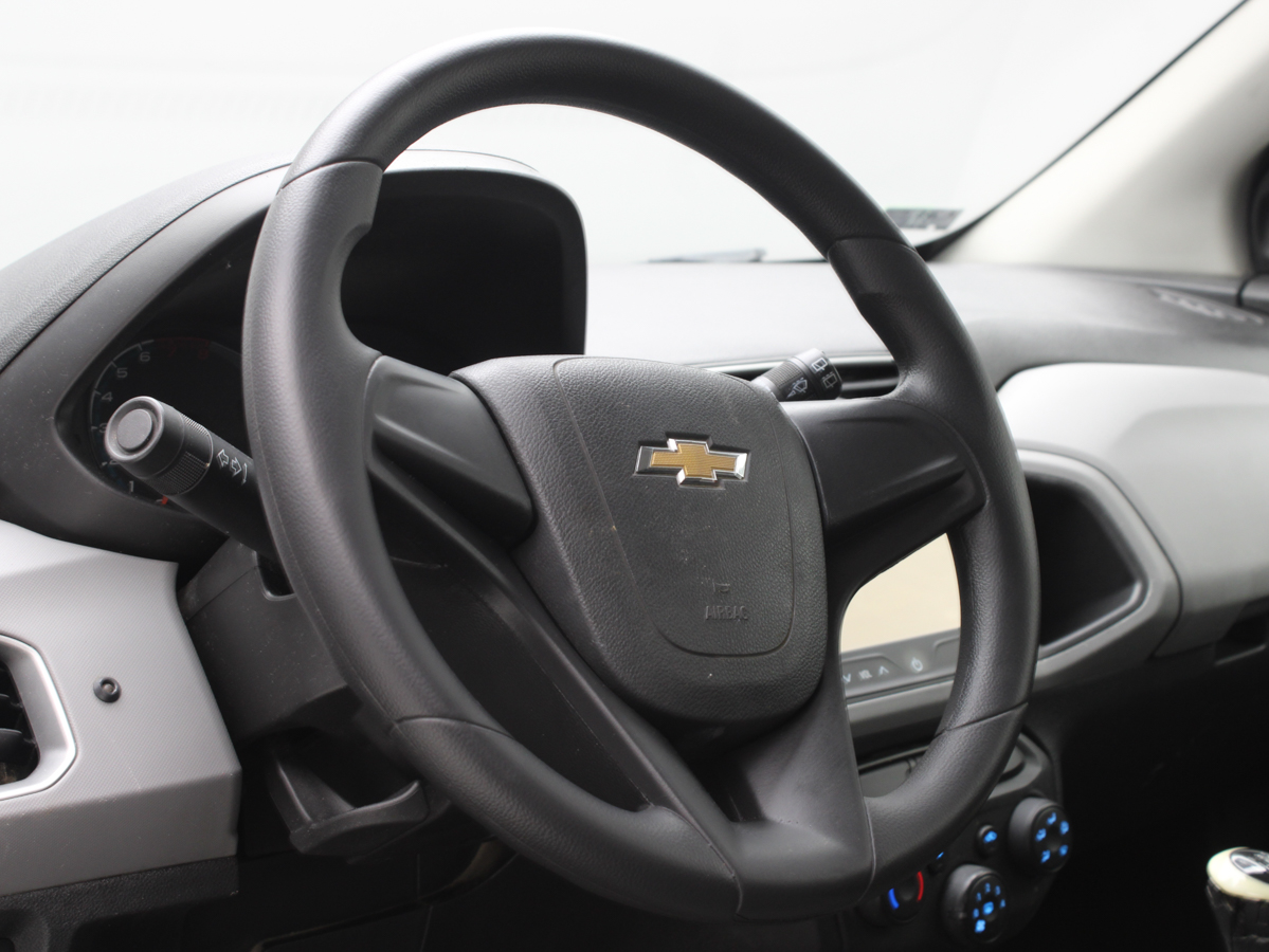 CHEVROLET ONIX LT 2015