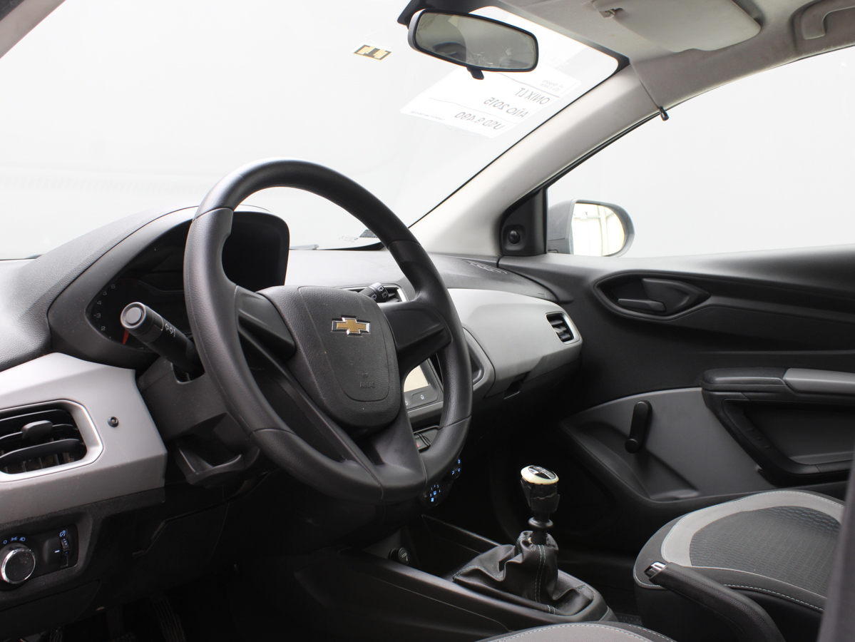 CHEVROLET ONIX LT 2015
