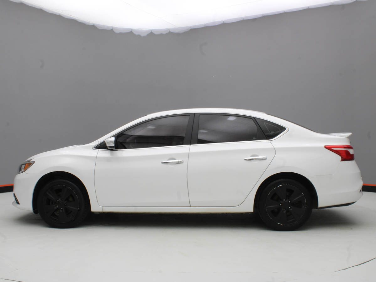 NISSAN SENTRA EXCLUSIVE 2018