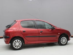PEUGEOT 206 2004