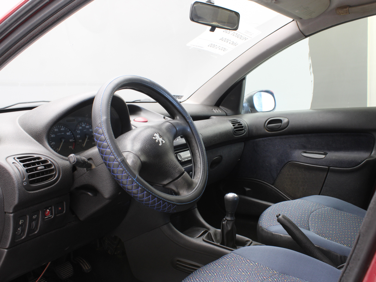 PEUGEOT 206 2004