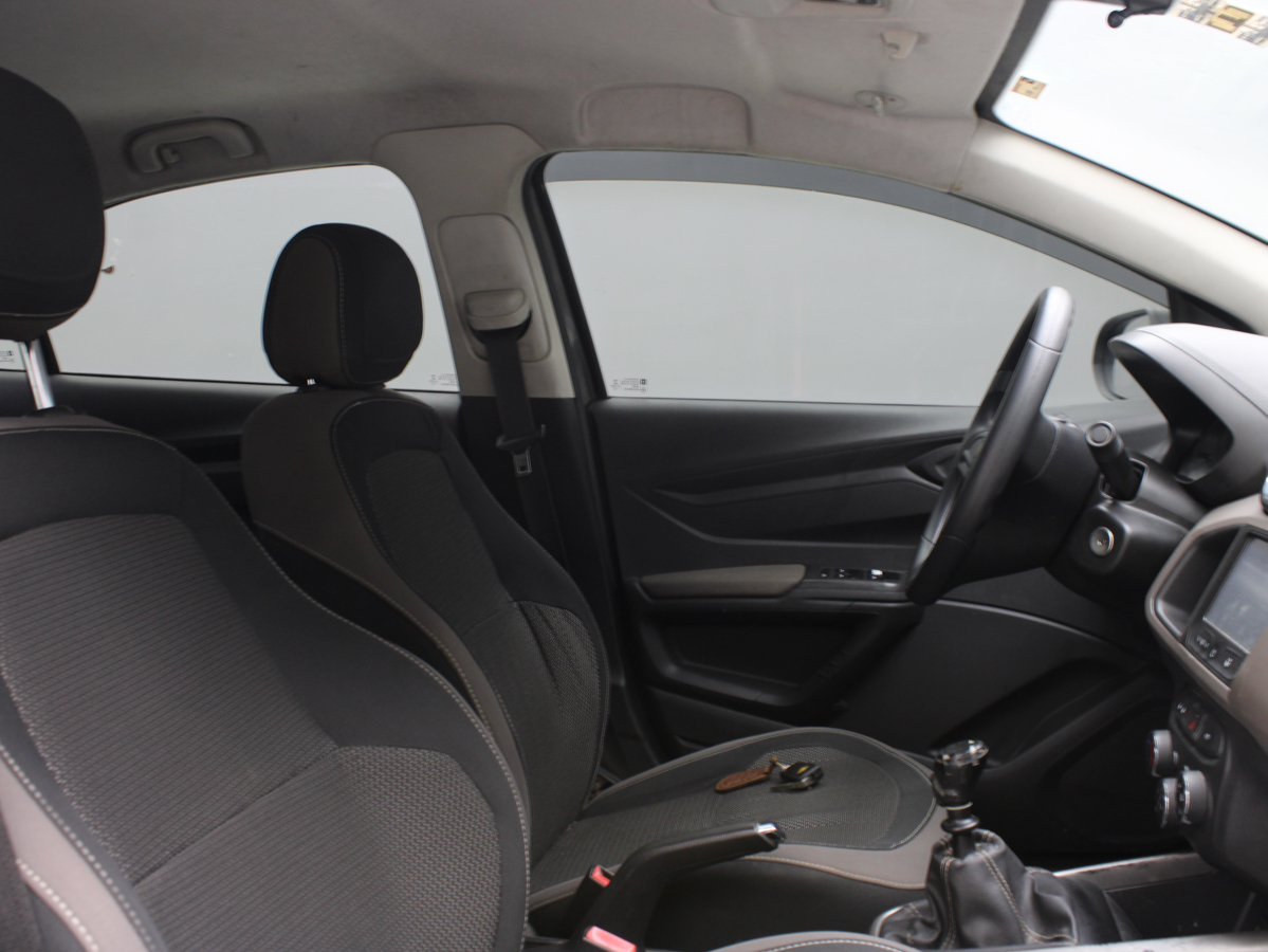 CHEVROLET PRISMA LTZ 2015