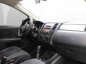 NISSAN TIIDA 2010