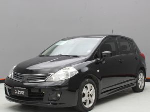 NISSAN TIIDA 2010