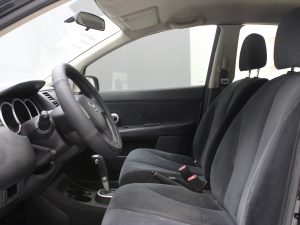 NISSAN TIIDA 2010