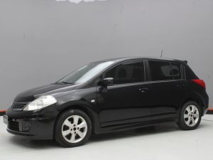 NISSAN TIIDA 2010