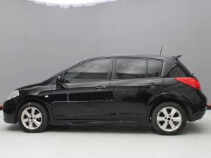 NISSAN TIIDA 2010