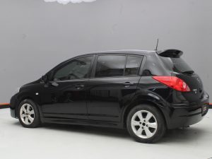 NISSAN TIIDA 2010