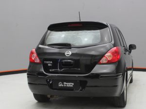 NISSAN TIIDA 2010