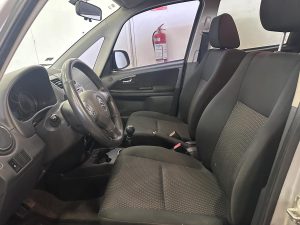SUZUKI SX-4 GL 1.6 FULL 5PTS 2014