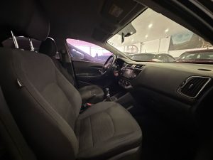 KIA RIO EX HATCH 5P 1.4 FULL 2015