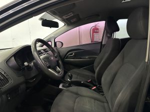 KIA RIO EX HATCH 5P 1.4 FULL 2015