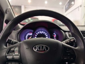 KIA RIO EX HATCH 5P 1.4 FULL 2015