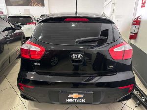KIA RIO EX HATCH 5P 1.4 FULL 2015